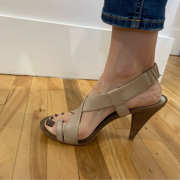 Michael Kors heels - Picture 4 of 5